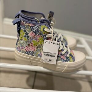 Kids Zara Sneakers!